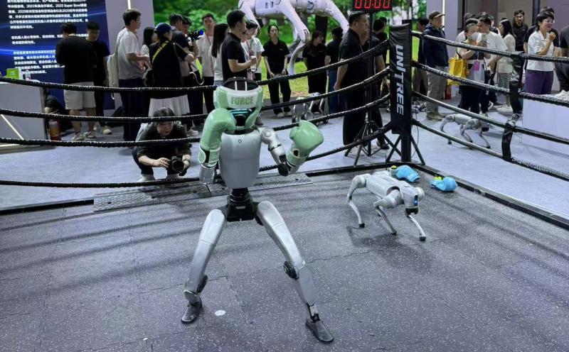 精密關節里的中國制造:一鑫CNC如何支撐人形機器人革命