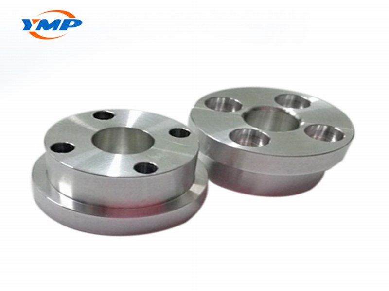 工業(yè)機(jī)器人電機(jī)外殼CNC加工